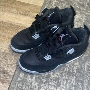 Jordan retro 4
